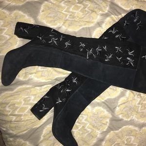 thigh high suede boots ✨